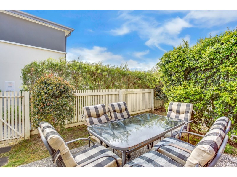 60/2 Inland Drive, Tugun QLD 4224