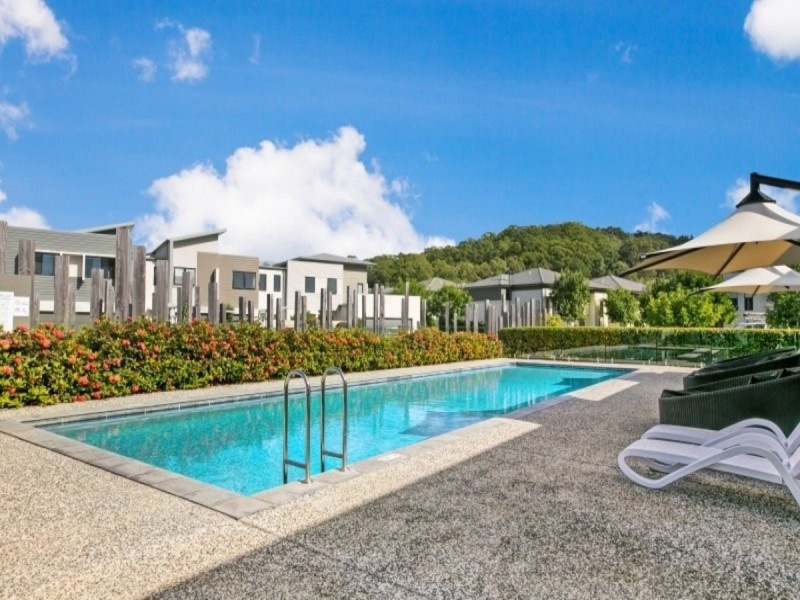 60/2 Inland Drive, Tugun QLD 4224