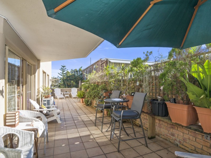 1/287 Golden Four Drive, Bilinga QLD 4225