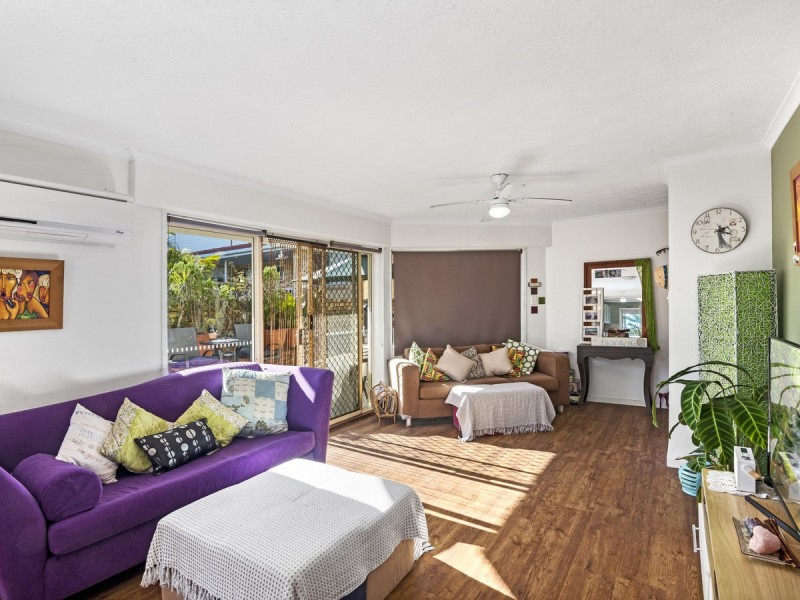 1/287 Golden Four Drive, Bilinga QLD 4225