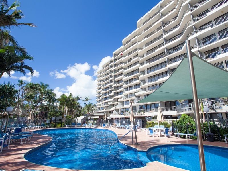 9J/828 Pacific Parade, Currumbin QLD 4223