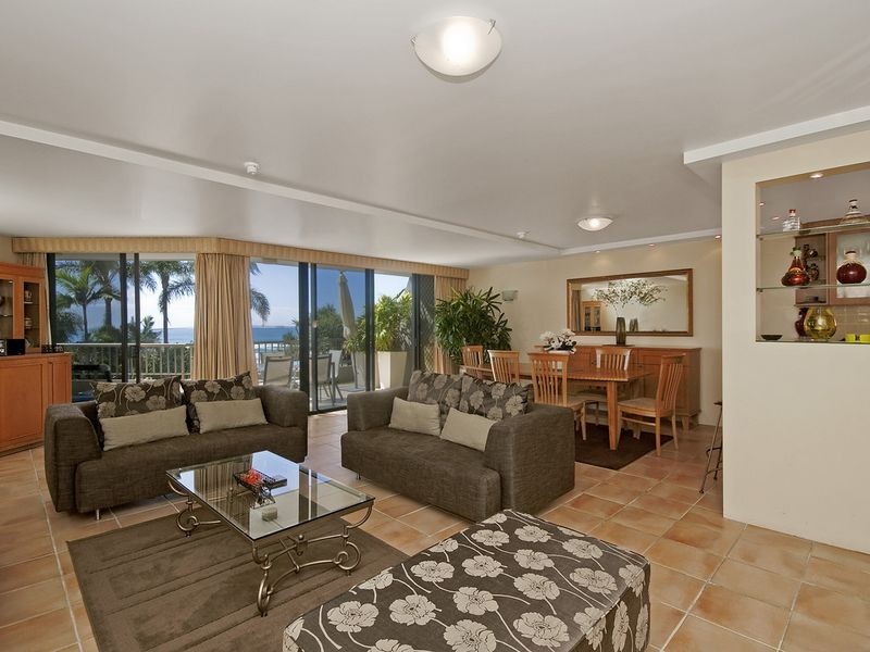 2C/828 Pacific Parade, Currumbin QLD 4223