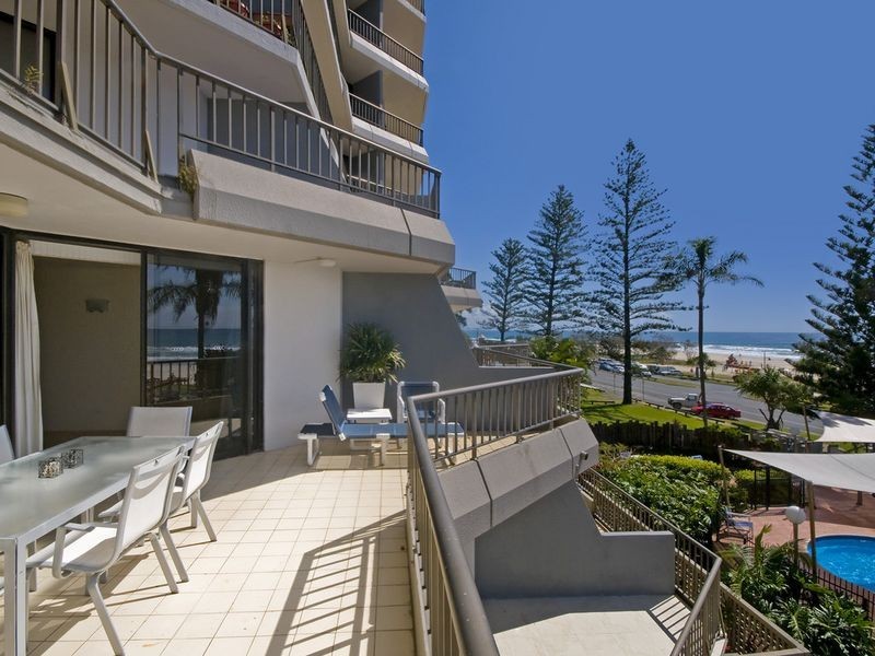 2C/828 Pacific Parade, Currumbin QLD 4223