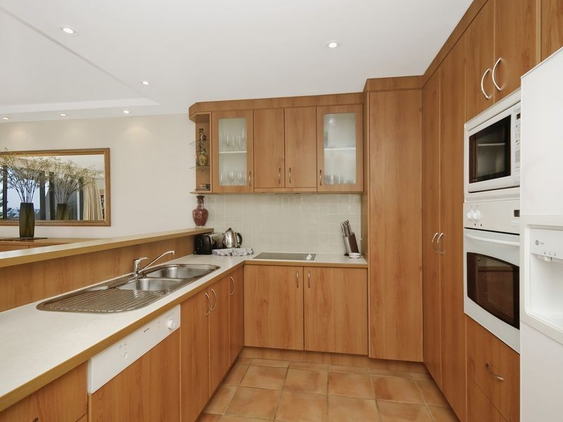 2C/828 Pacific Parade, Currumbin QLD 4223