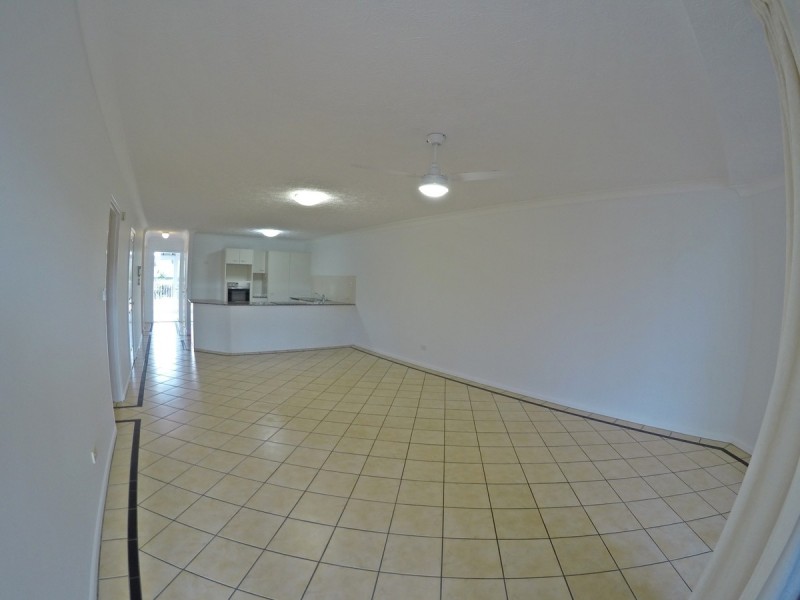 2/6 Tomewin Street, Currumbin QLD 4223