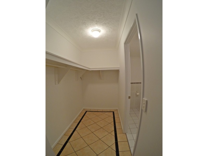 2/6 Tomewin Street, Currumbin QLD 4223