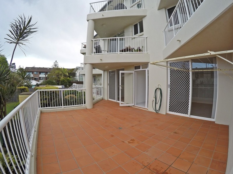 2/6 Tomewin Street, Currumbin QLD 4223