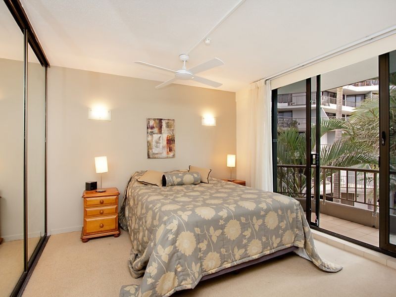 W5/828 PACIFIC PARADE, Currumbin QLD 4223