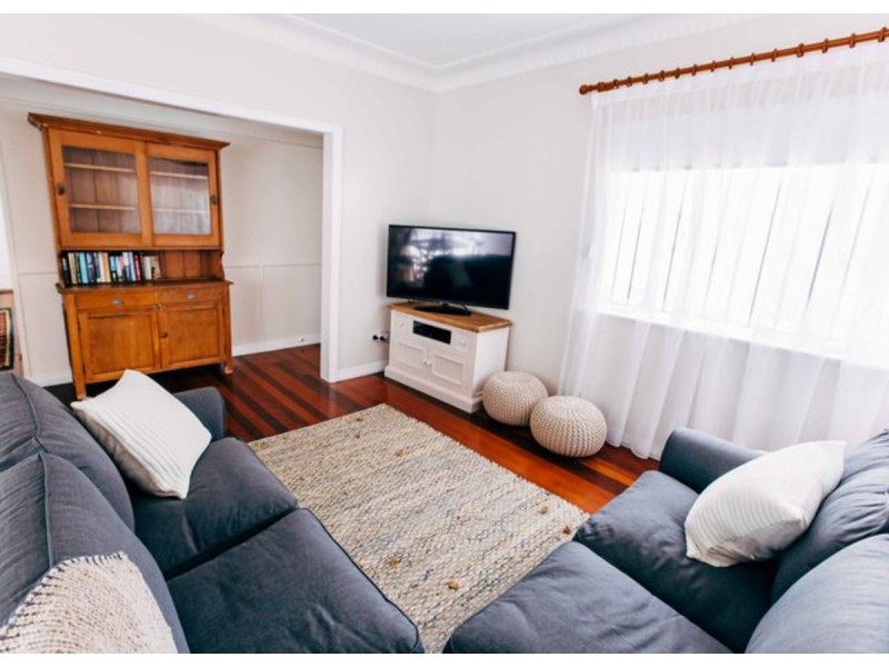 5 Dutton Street, Coolangatta QLD 4225