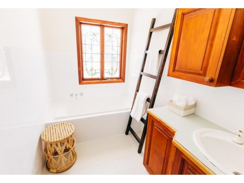 5 Dutton Street, Coolangatta QLD 4225