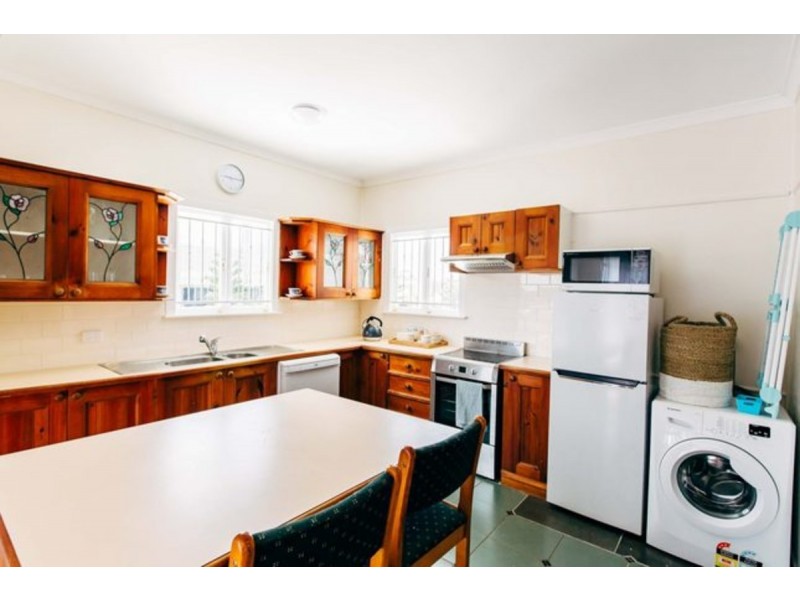 5 Dutton Street, Coolangatta QLD 4225
