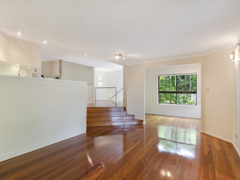 6 Fernleigh Court, Currumbin QLD 4223