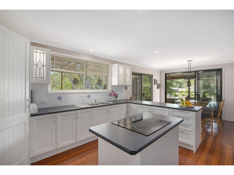 16 Regent Street, Currumbin QLD 4223