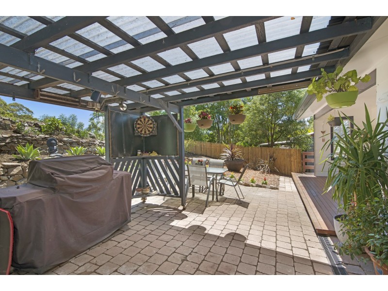 16 Regent Street, Currumbin QLD 4223