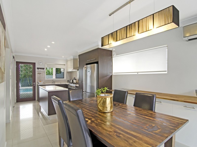 8 Lesley Avenue, Miami QLD 4220