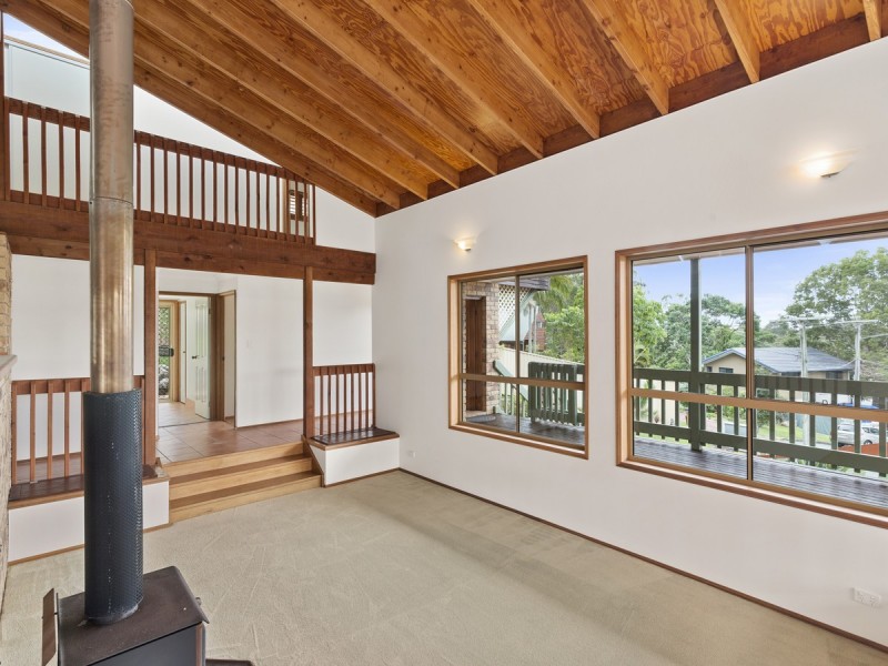 24 Regent Street, Currumbin QLD 4223