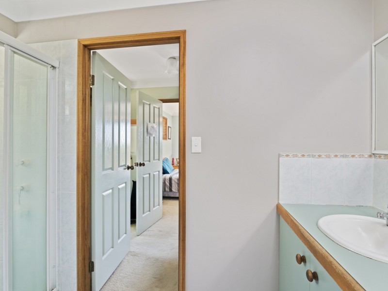 24 Regent Street, Currumbin QLD 4223