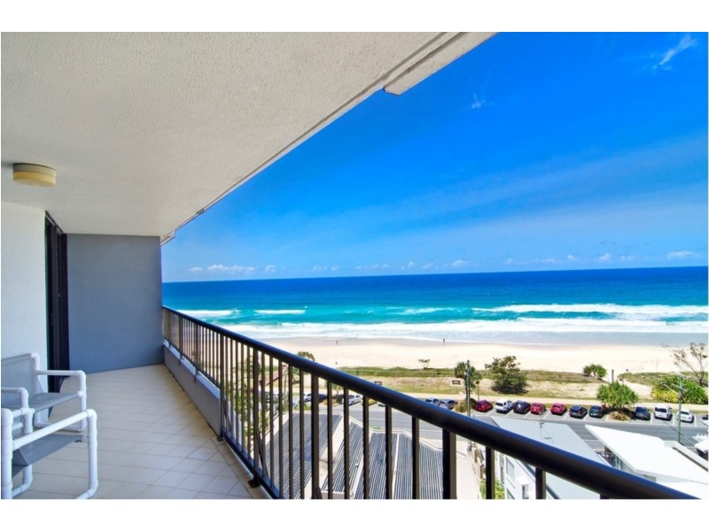 8J/828 Pacific Parade, Currumbin QLD 4223