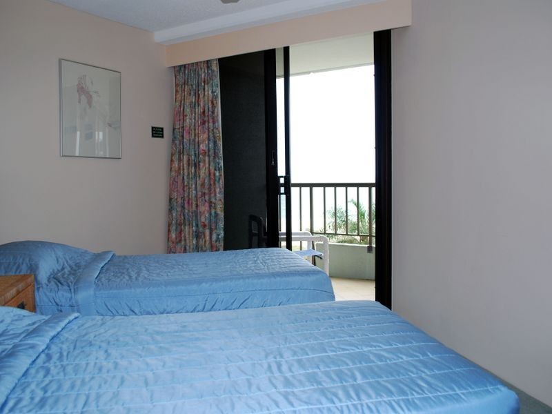 4E/828 Pacific Parade, Currumbin QLD 4223