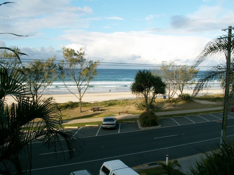W5/828 Pacific Parade, Currumbin QLD 4223