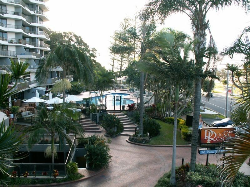 W5/828 Pacific Parade, Currumbin QLD 4223