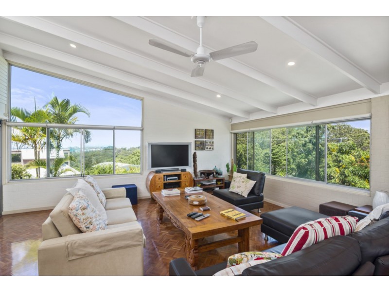 56 Crest Drive, Currumbin QLD 4223