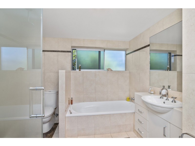 56 Crest Drive, Currumbin QLD 4223