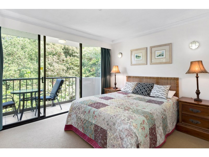 8G/828 Pacific Parade, Currumbin QLD 4223