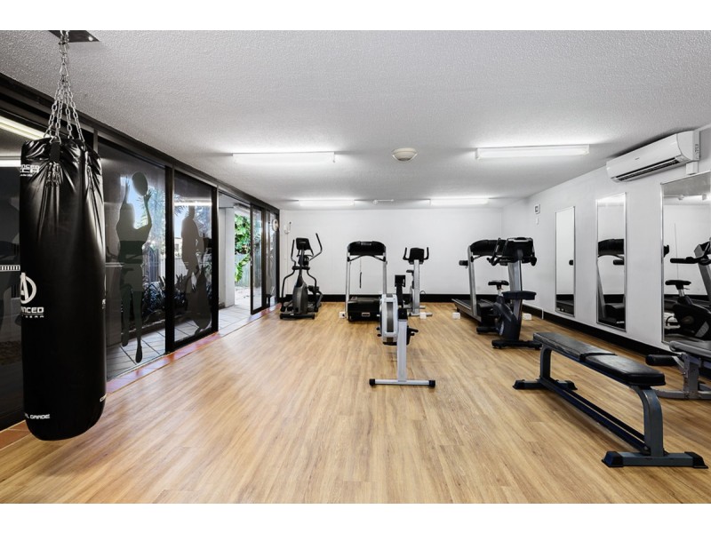 8G/828 Pacific Parade, Currumbin QLD 4223