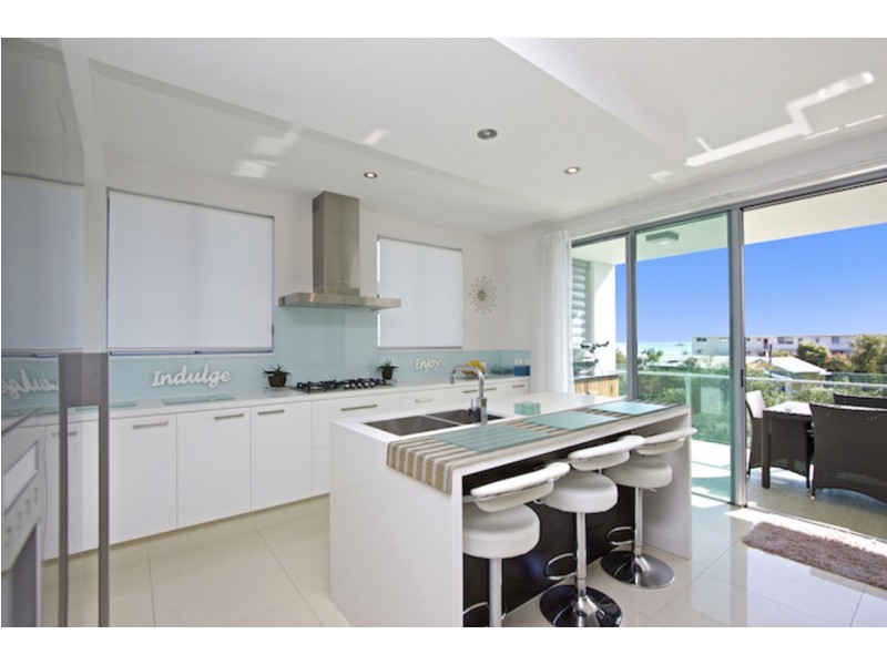 9/9 South Street, Kirra QLD 4225