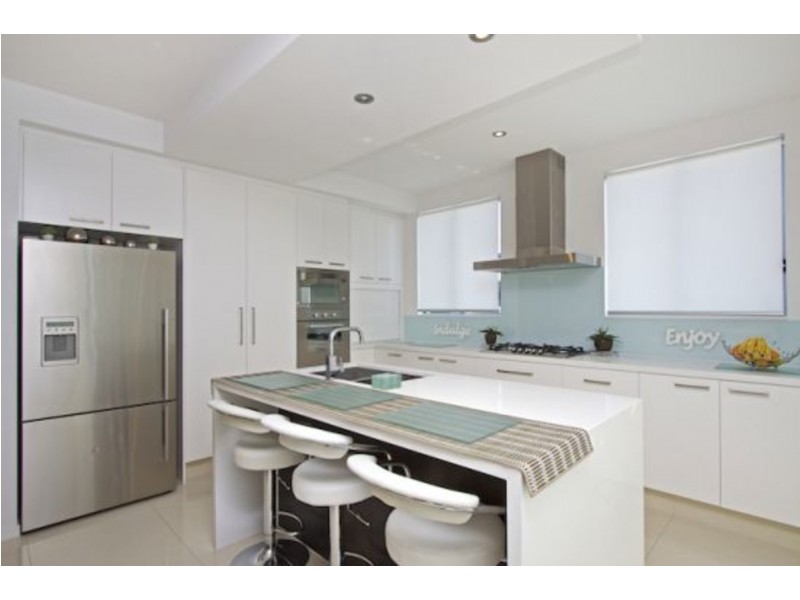 9/9 South Street, Kirra QLD 4225