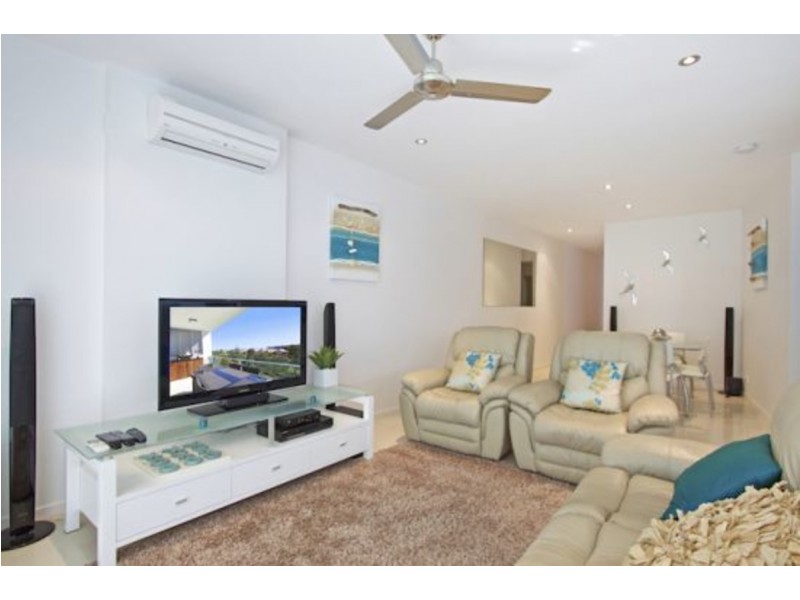 9/9 South Street, Kirra QLD 4225