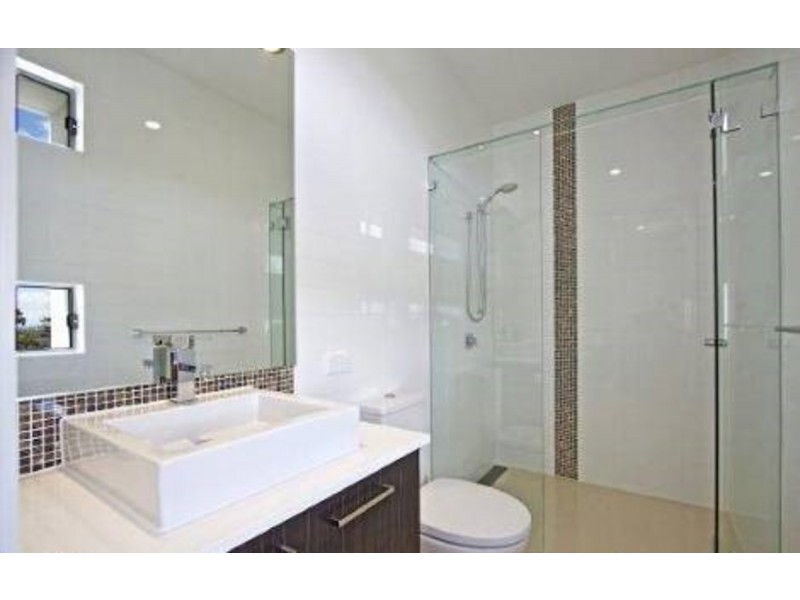 9/9 South Street, Kirra QLD 4225