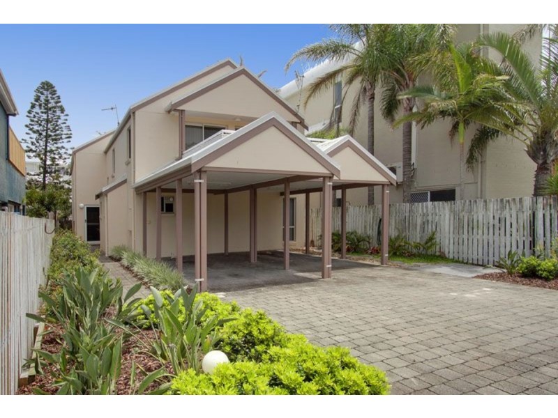 2/5 Wagawn Street, Tugun QLD 4224