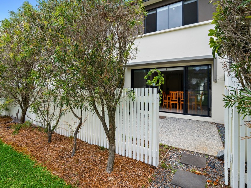 117/2 Inland Drive, Tugun QLD 4224