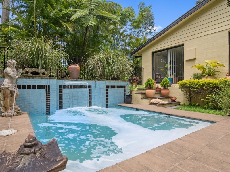 37 Marika Way, Currumbin Waters QLD 4223