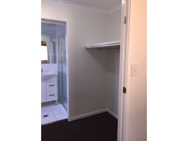 4 Clives Circuit, Currumbin Waters QLD 4223