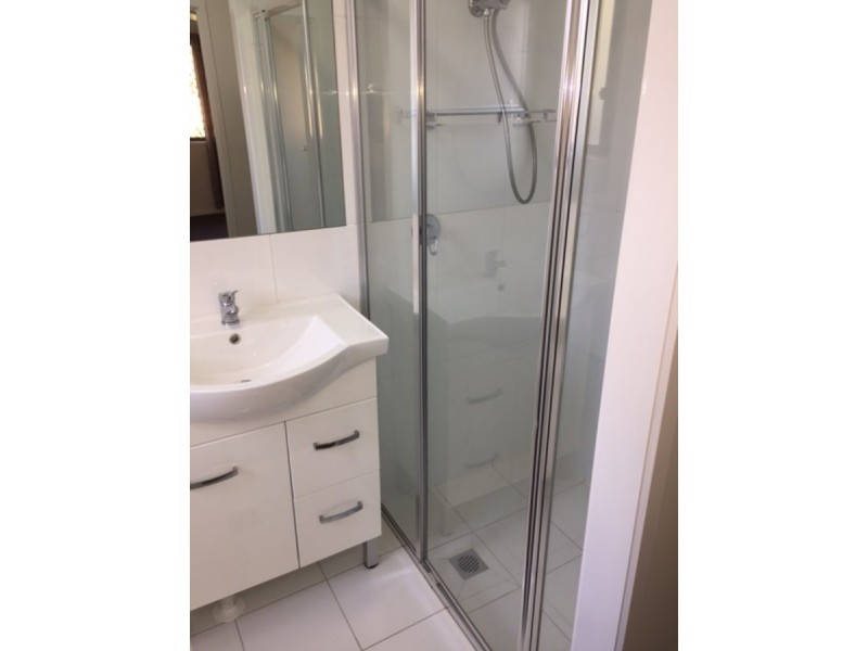 4 Clives Circuit, Currumbin Waters QLD 4223
