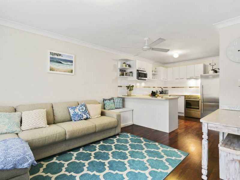 4/1384 Gold Coast Highway, Palm Beach QLD 4221