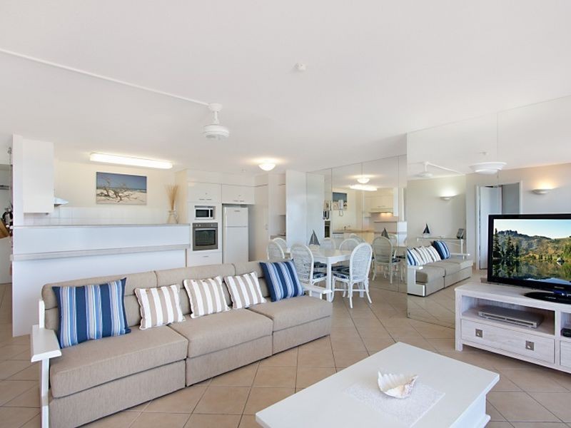 3B/828 Pacific Parade, Currumbin QLD 4223