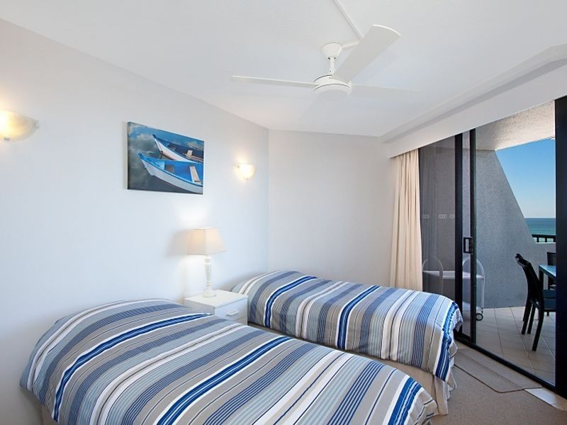 3B/828 Pacific Parade, Currumbin QLD 4223