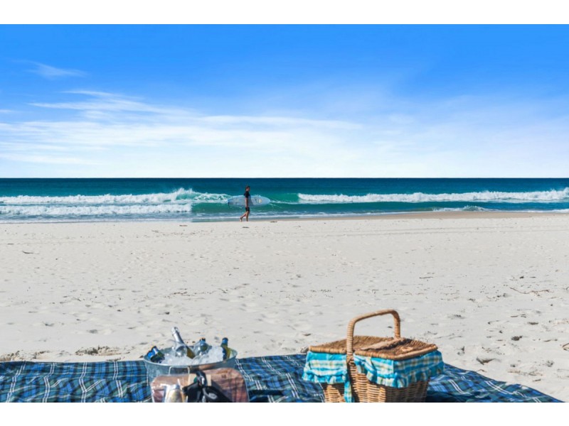 1/9 Domain Road, Currumbin QLD 4223