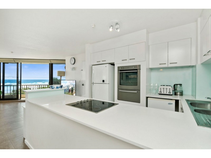 W5/828 Pacific Parade, Currumbin QLD 4223