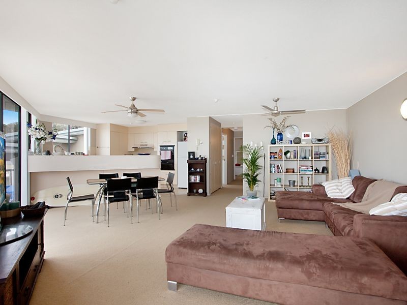 W6/828 PACIFIC PARADE, Currumbin QLD 4223