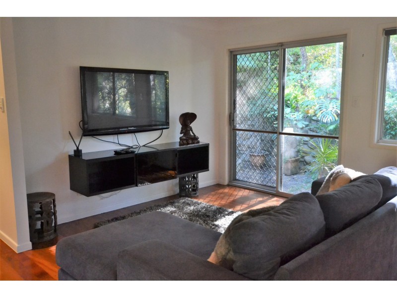 9 Chambers Lane, Currumbin QLD 4223