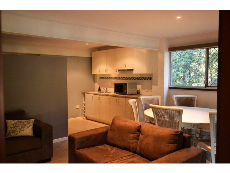 9 Chambers Lane, Currumbin QLD 4223