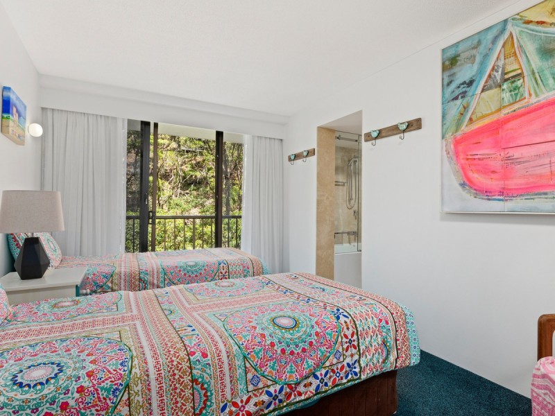 7C/828 Pacific Parade, Currumbin QLD 4223