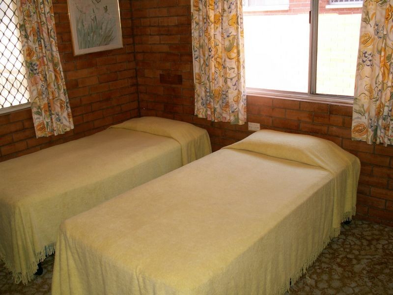 1/3 Tomewin Street, Currumbin QLD 4223