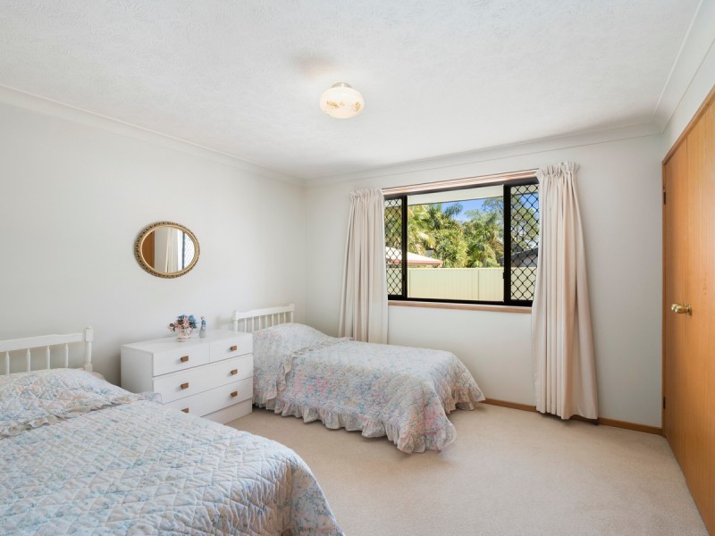 130 K P McGrath Drive, Elanora QLD 4221