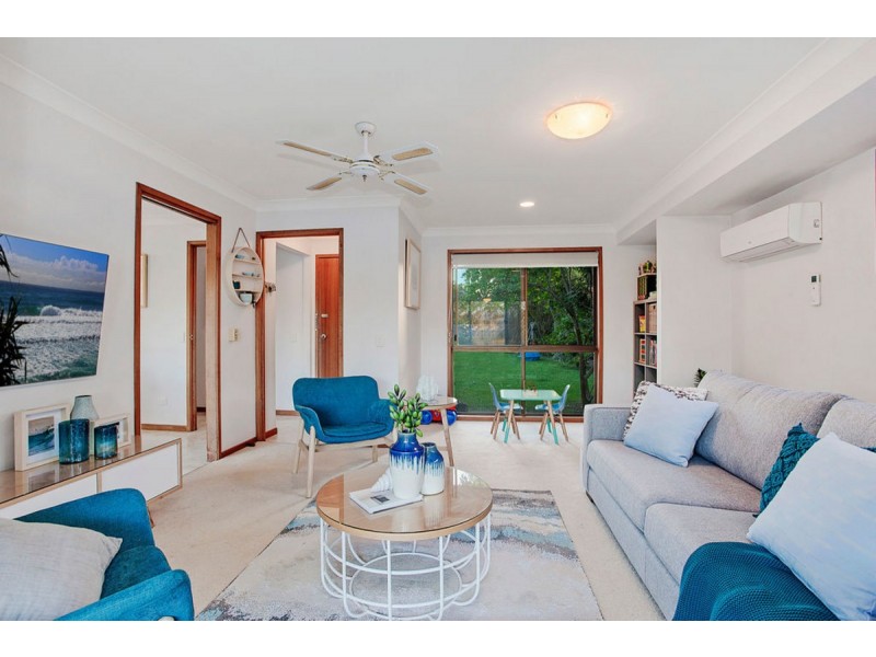 19 Tahiti Avenue, Palm Beach QLD 4221